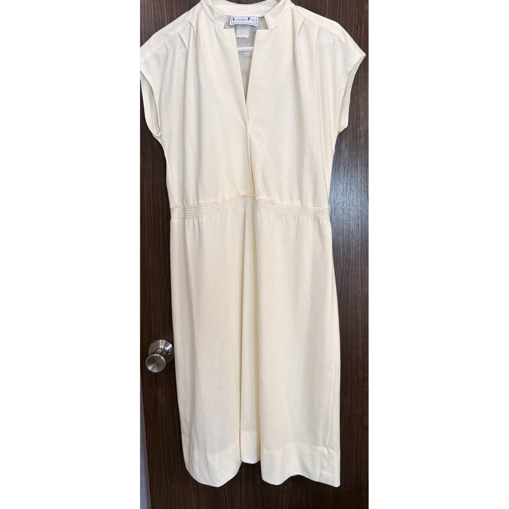 VNTG Leslie Fay 80-90's Office Dress. Cream   *Measurements In Pics***
